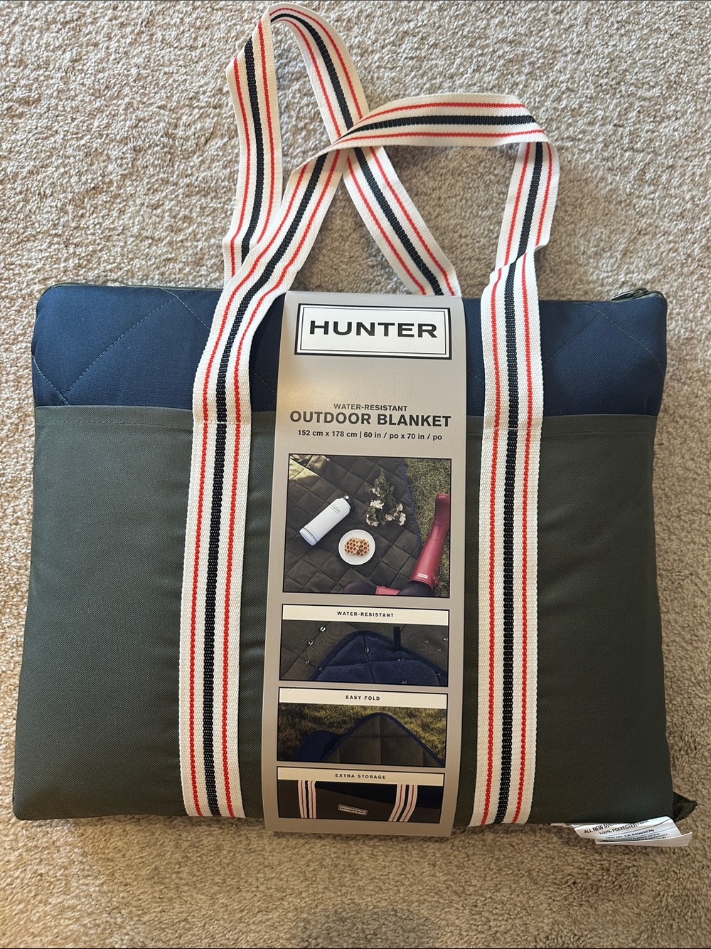 NWT Hunter Outdoor Blanket with Striped Carry Straps - Navy & Olive
